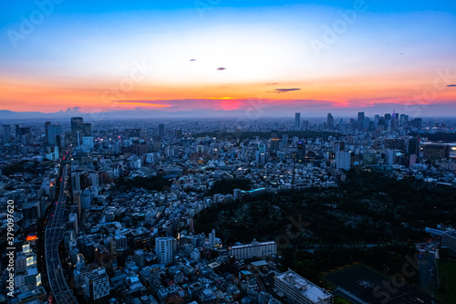 六本木ヒルズから眺める東京の街並み 夕暮れ 西方向