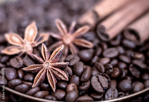 Coffee beans, cinnamon and star anise © Sviatlana Zhornava