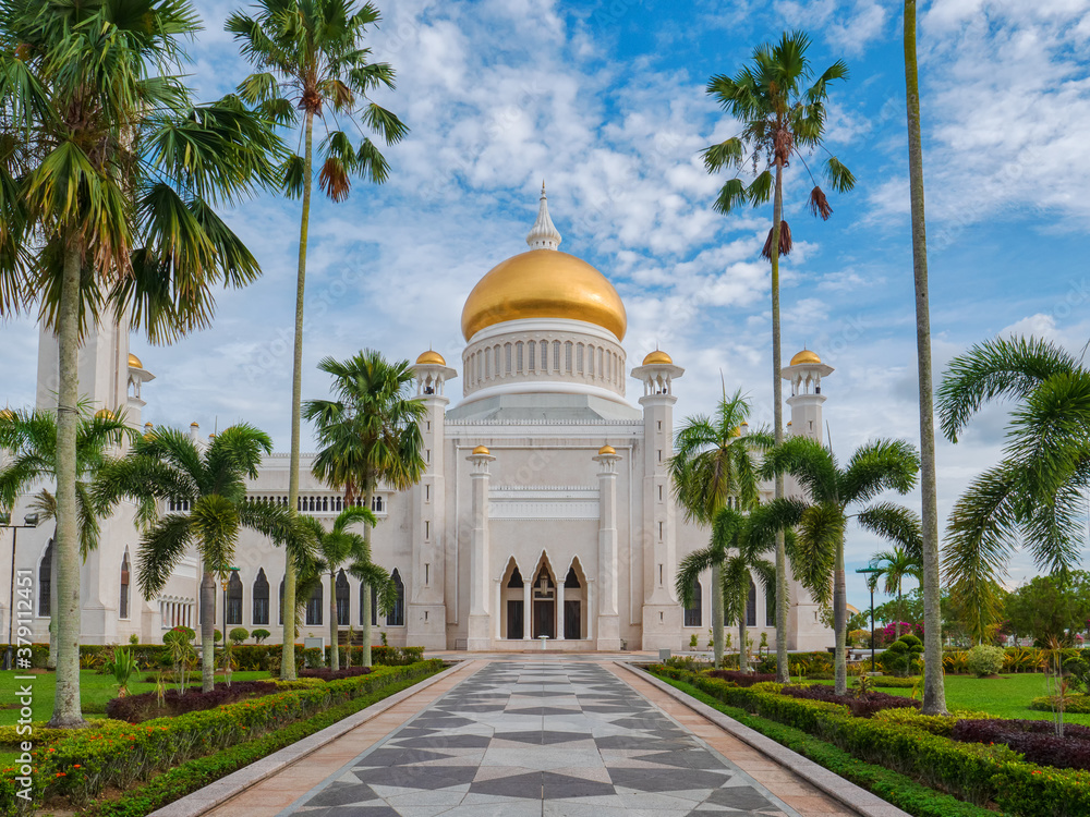 Fototapeta premium Omar Ali Saifuddin Mosque in Bandar Seri Begawan, Brunei