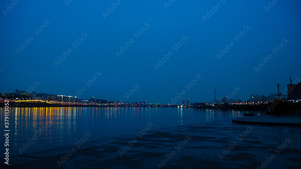 Han river Night Light
Seoul Korea