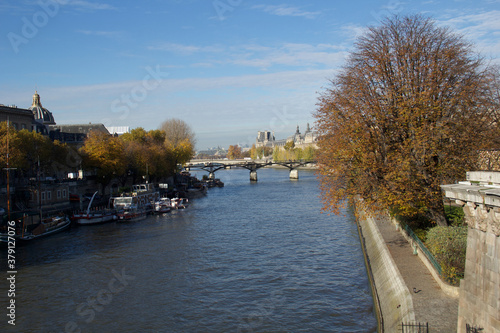 Paris outdoors sat autumn