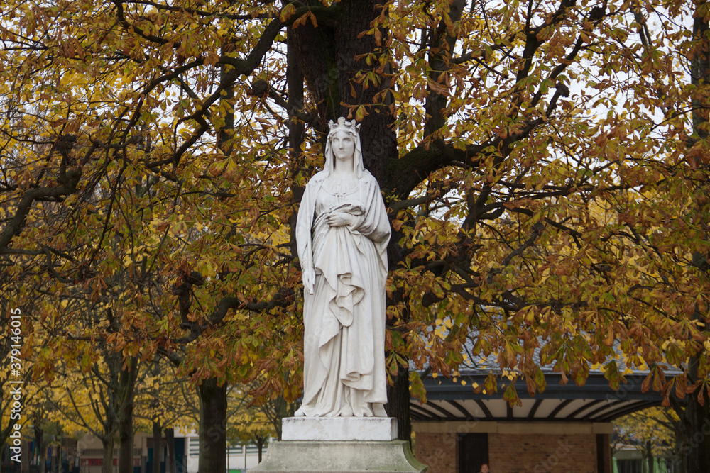 Fototapeta premium Paris outdoors sat autumn