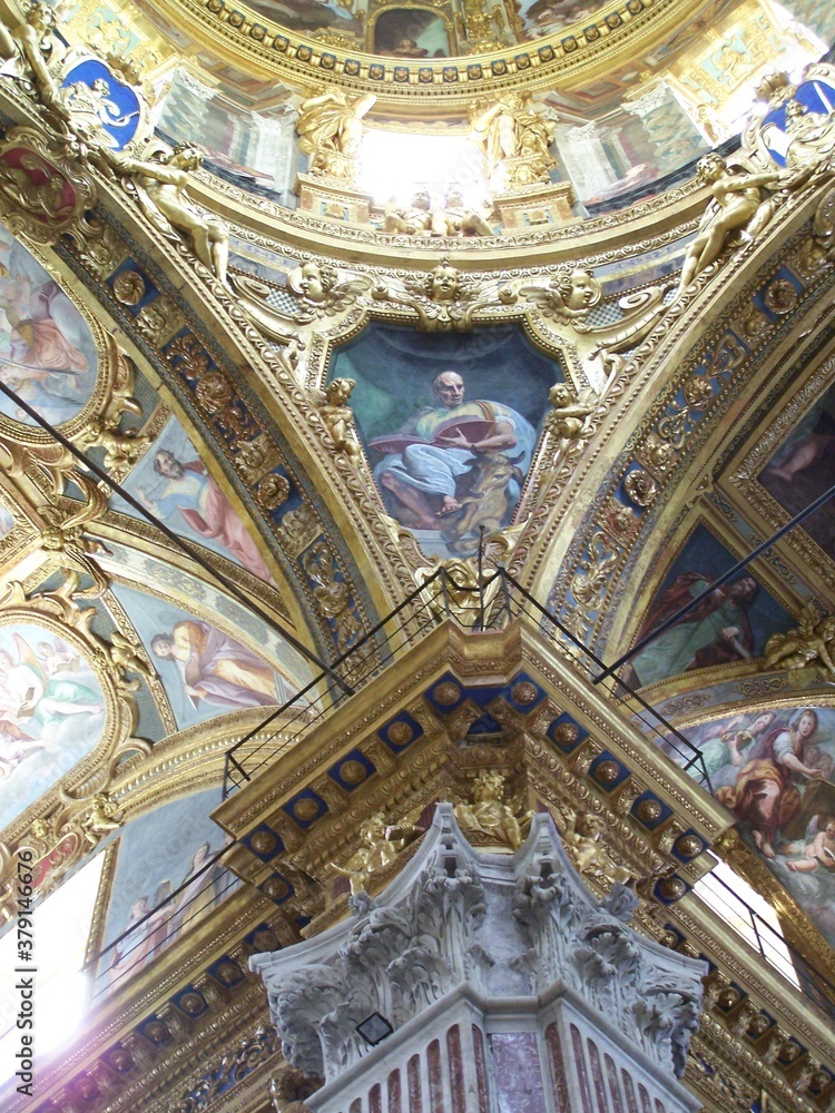 Deckengemälde in der Basilica della santissima annunziata, Genua, Italien