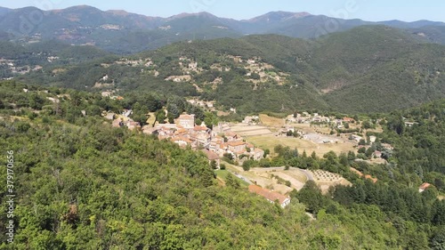 Wallpaper Mural Paysage de montagne dans les Cévennes, vue aérienne Torontodigital.ca