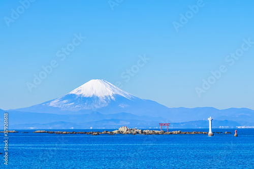 Obraz na płótnie 【冬の富士山】三浦半島から見る、富士山 w salonie