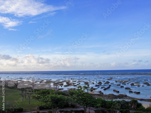沖縄　久米島の風景　シンリ浜 © kanahina