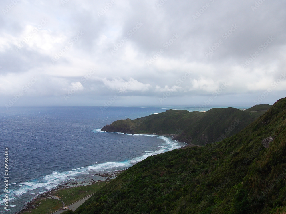 沖縄 久米島 比屋定バンタの断崖絶景風景 沖縄 久米島 比屋定バンタの断崖絶景風景