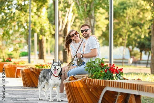 Young couple with cute Husk...