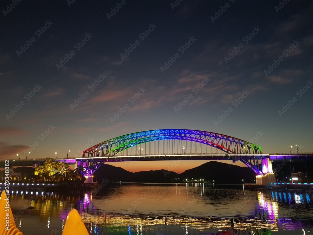 Obraz premium city harbour bridge