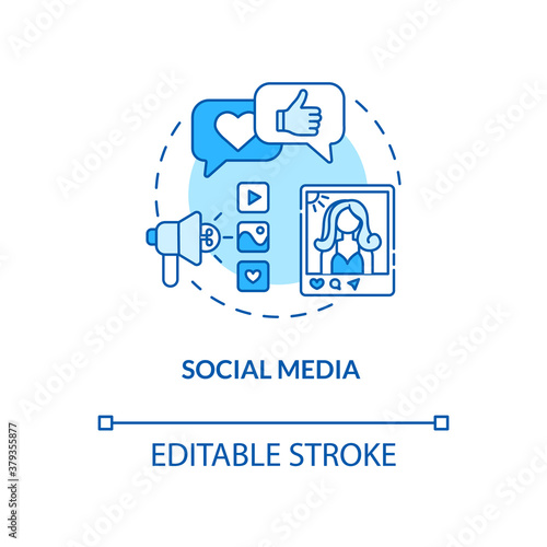 Social media concept icon. Communication channels. Living social life online. Information from internet idea thin line illustration. Vector isolated outline RGB color drawing. Editable stroke