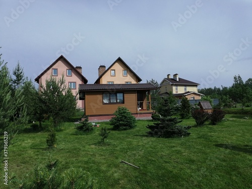 Wallpaper Mural house on the hill Torontodigital.ca