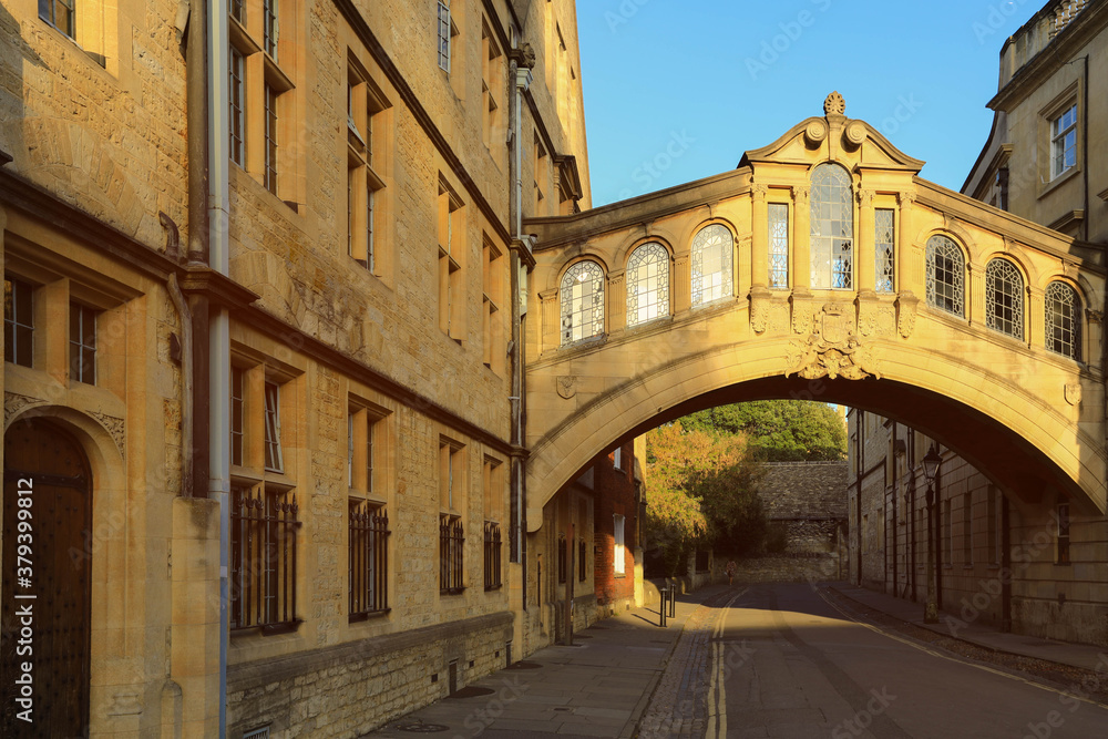 Hertford Bridge, popularly known as the Bridge of Sighs, joins parts of Hertford College across New College Lane.