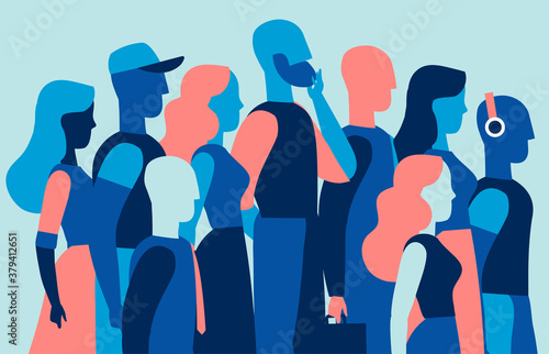 Una squadra di persone giovani che camminano insieme