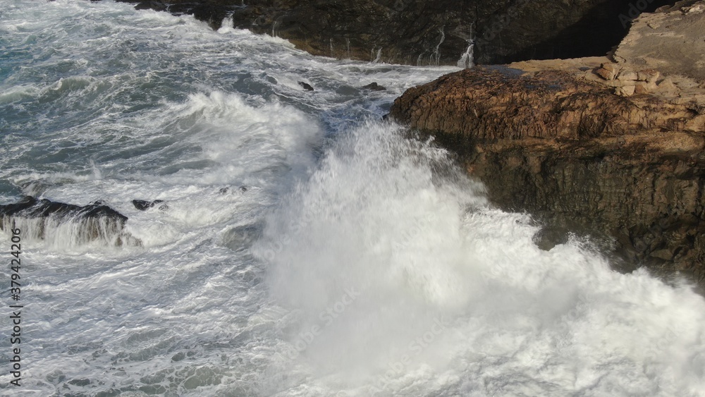 mighty atlantic ocean showing its power