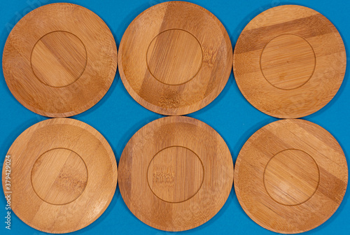 Obraz na płótnie Bamboo saucers arranged in various order, with space to insert letters of text w salonie