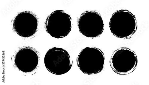 Grunge black round banners vector set. Abstract story highlight cover icons. Grunge round frames for social media stories.