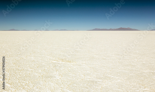 Desertic landscape in salar de Uyuni