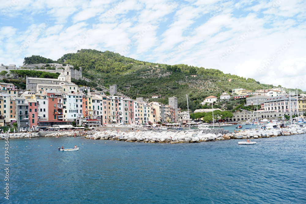 portovenere vista panoramica dal mare liguria italia mar ligure