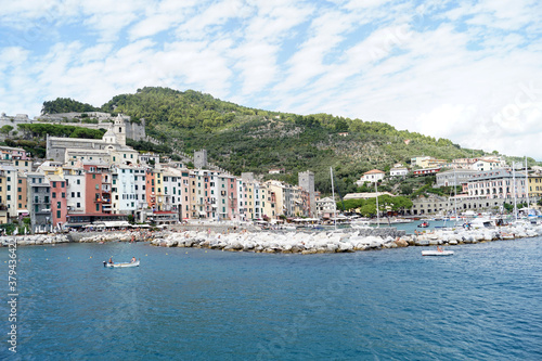 portovenere vista panoramica dal mare liguria italia mar ligure