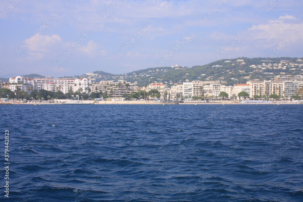 Cannes vue de la mer
