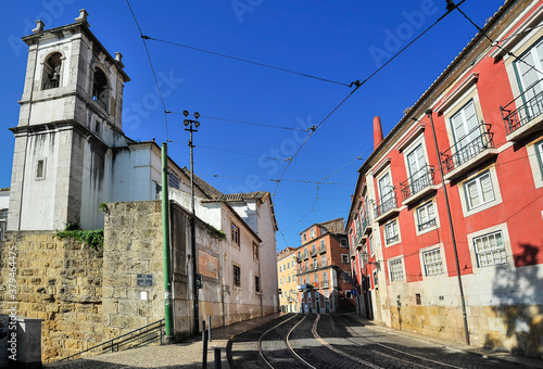 Museo del Fado y barrio de Alfama en Lisboa, Portugal.
