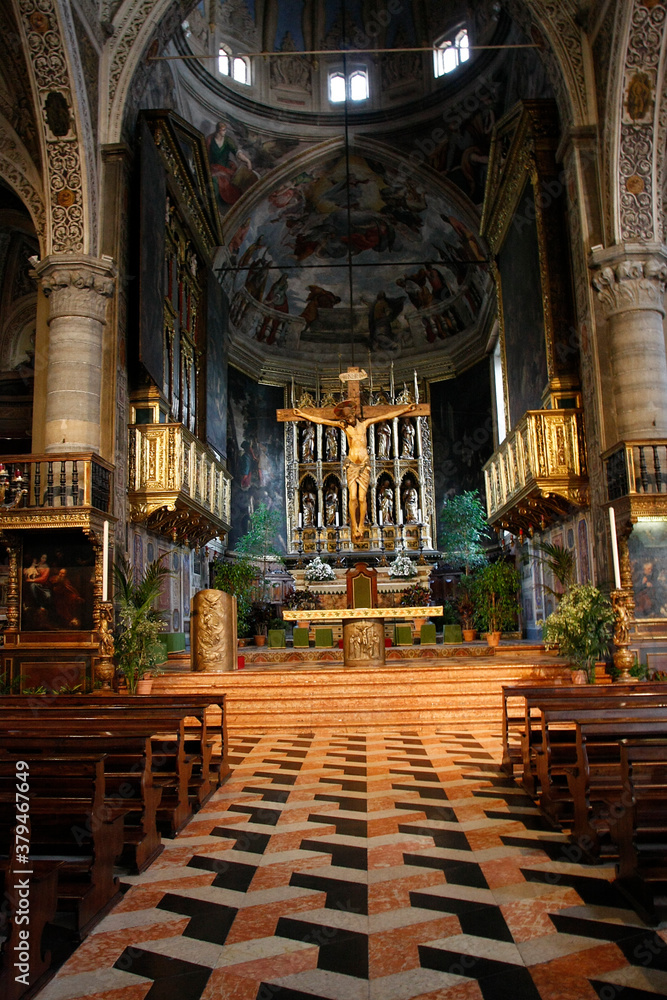 Chor der Kathedrale Santa Maria Annunziata von Salò. Lombardei, Italien, Europa 
