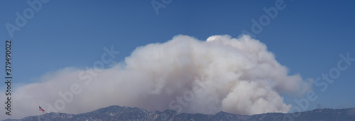 Canvas Print Rapidly developing Bobcat Fire on September 21, 2020