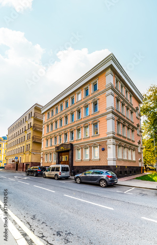 Meshchansky district, Small Sukharevsky lane, 10s1 in Moscow.
