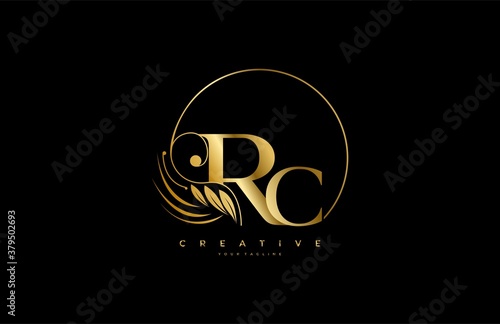 Initial RC letter luxury beauty flourishes golden monogram rounded shape logo
