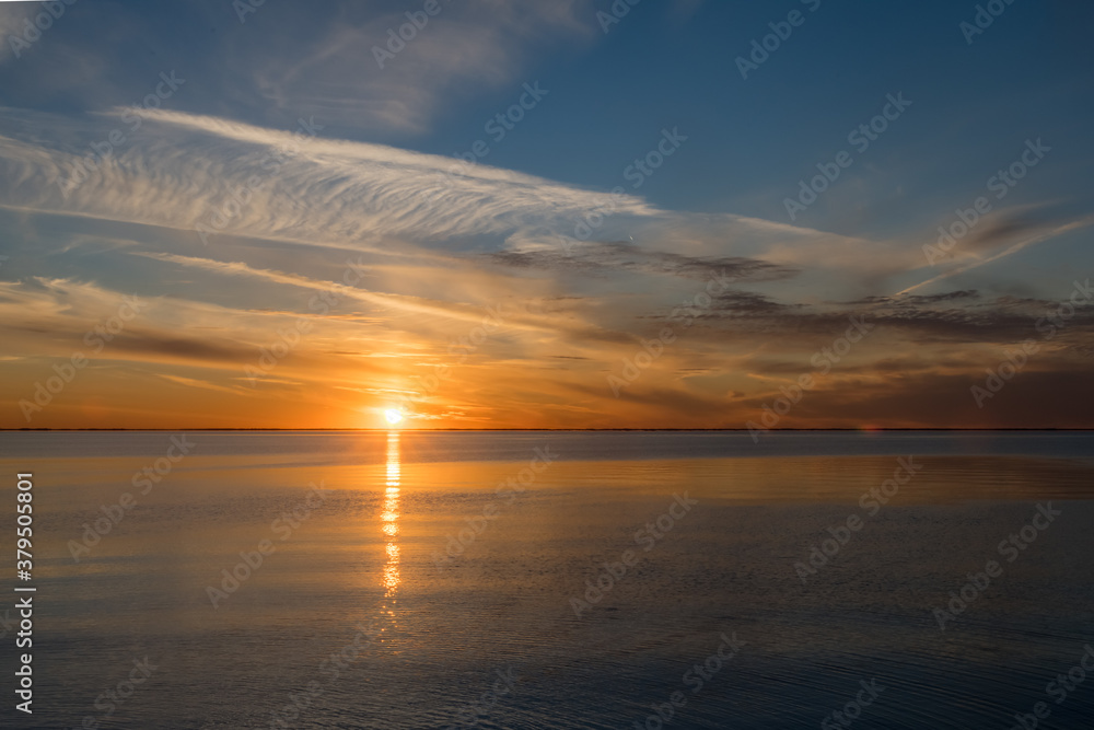 Fototapeta premium Summer sunset on Green Bay in Door County, Wisconsin