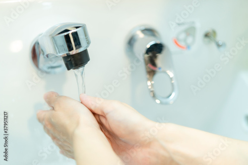 Wallpaper Mural 手洗い Torontodigital.ca