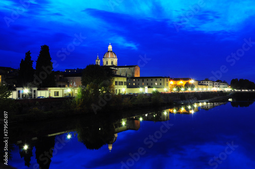 NIght view of Parrocchia S. Frediano in Cestello. Florence, Italy. Fiume Arno.