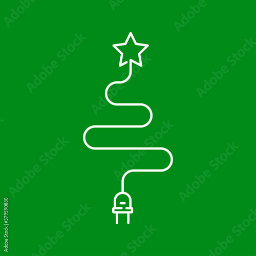Árbol de navidad. Energía eléctrica. Logotipo lineal enchufe eléctrico con cable como árbol de navidad con estrella en fondo verde