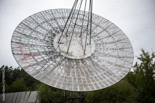 Photo an Astonomic antenna in Pulkovo Absservatory  Russia