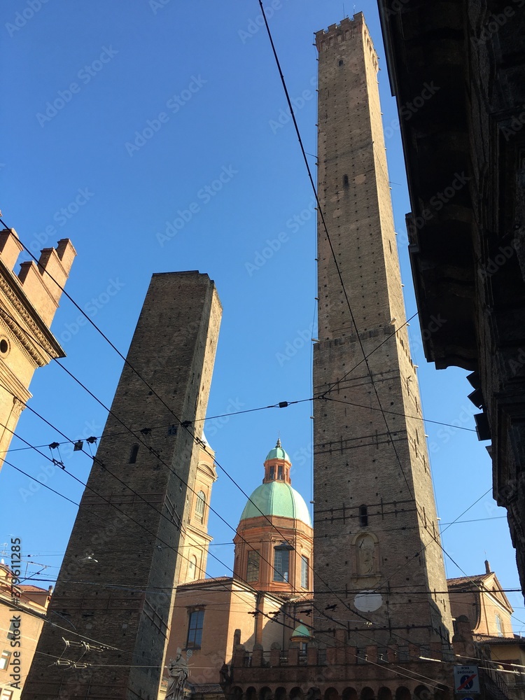 Twin Towers Bologna