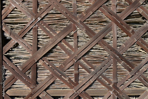 古い技法で作られた竹製の壁
