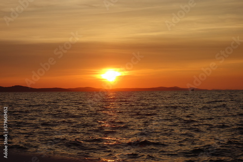 Wundervoller Sonnenuntergang am Meer