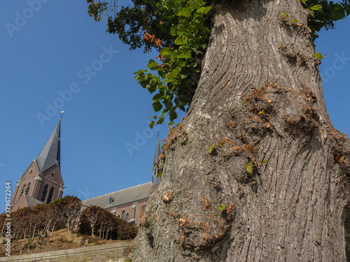 Kessel an der Maas in den Niederlanden photo