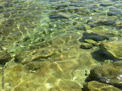 Felsen  Steine im Wasser  Istrien  Kroatien