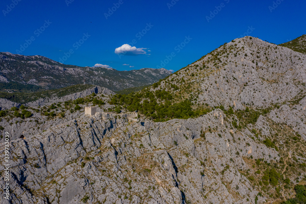 Tvrđava Starigrad-Fortica in Kroatien aus der Luft Tvrđava Starigrad-Fortica in Kroatien aus der Luft