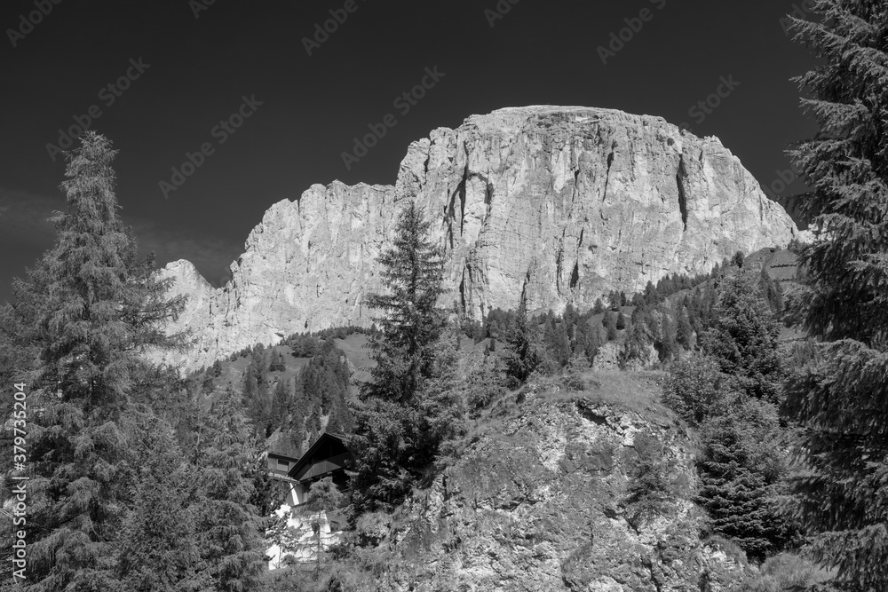 Fototapeta premium Mountain landscape along the road to Gardena pass, Dolomites