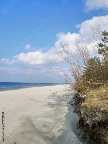 Fototapeta Naklejka Na Ścianę i Meble -  Morze piasek i plaża 