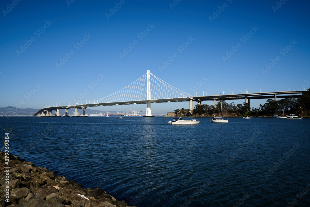 Naklejka premium Scenic View of San Francisco California Suspension Bridge