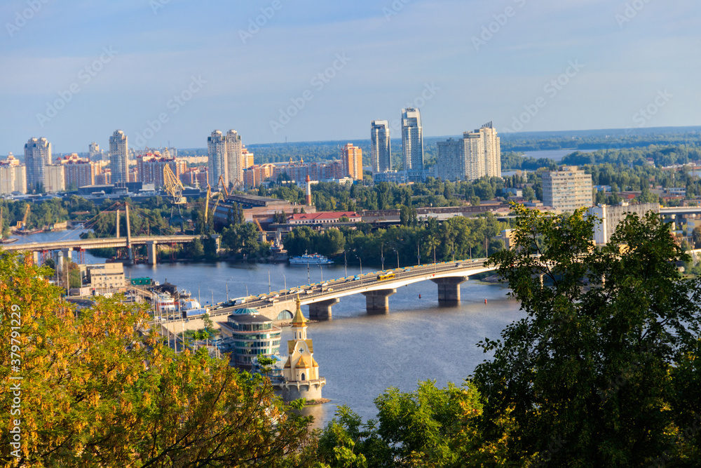 Naklejka premium View of the Dnieper river and Kiev cityscape, Ukraine