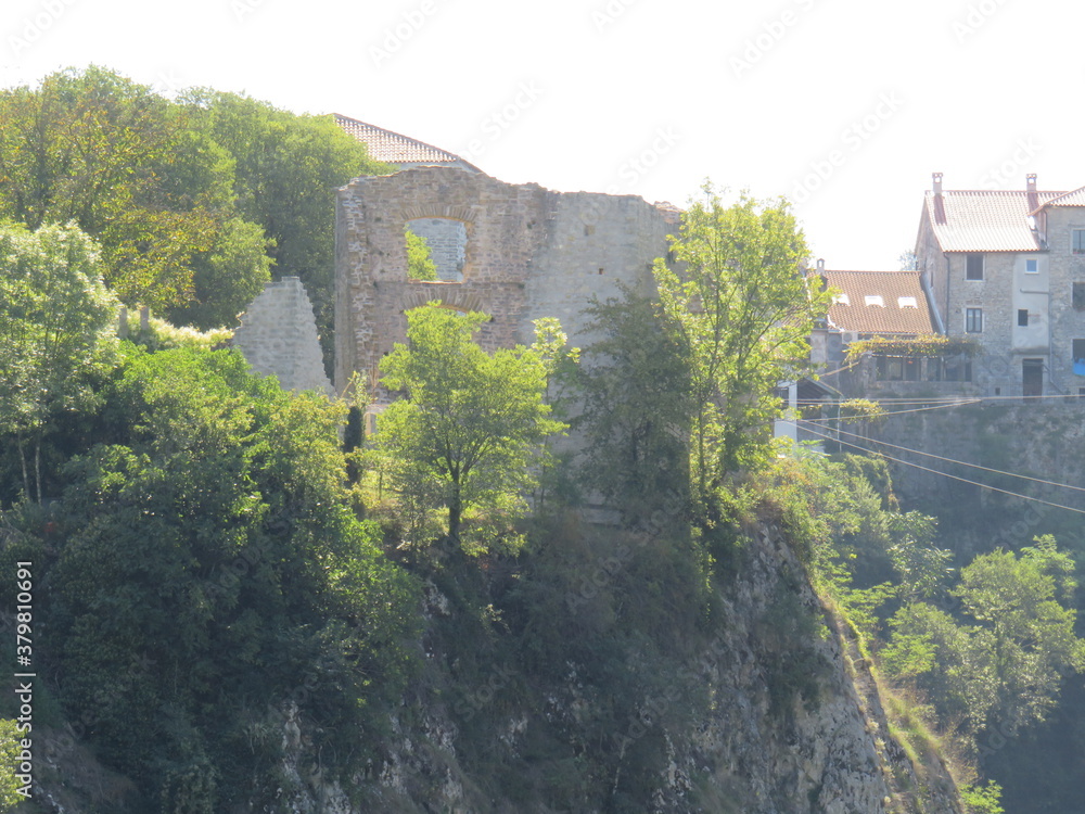 Obraz premium Felsenschlucht in Pazin, Istrien, Kroatien