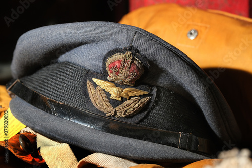 Fotografia World war two British Royal air force officer plots cap.