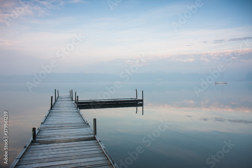 Wallpaper Mural Piere on the blue water Torontodigital.ca