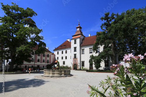 Obraz na płótnie Castle in the city of Trebon, Czech Republic w salonie