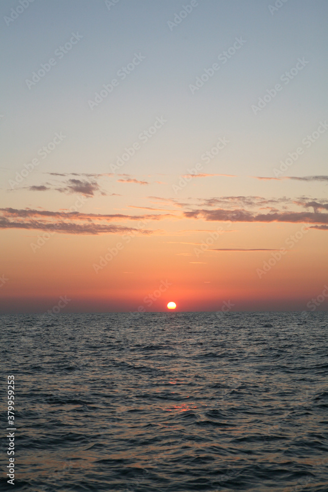 Fototapeta premium Sunrise at sea