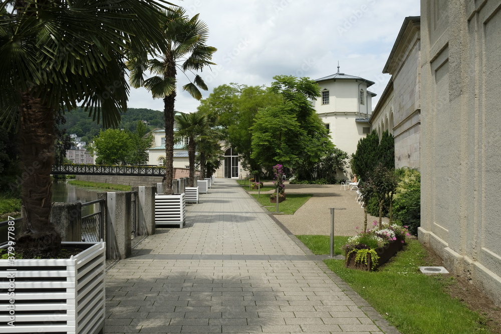Fototapeta premium Kurpark im Staatsbad Bad Kissingen, Unterfranken, Franken, Bayern, Deutschland